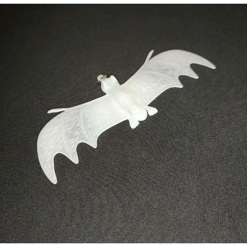 Glow in the Dark Necklace Bat Skull Bones Party Favor Science 31